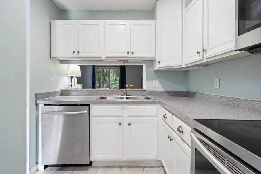 493 Foxtrail Circle E, Westerville, OH 43081 - #3
