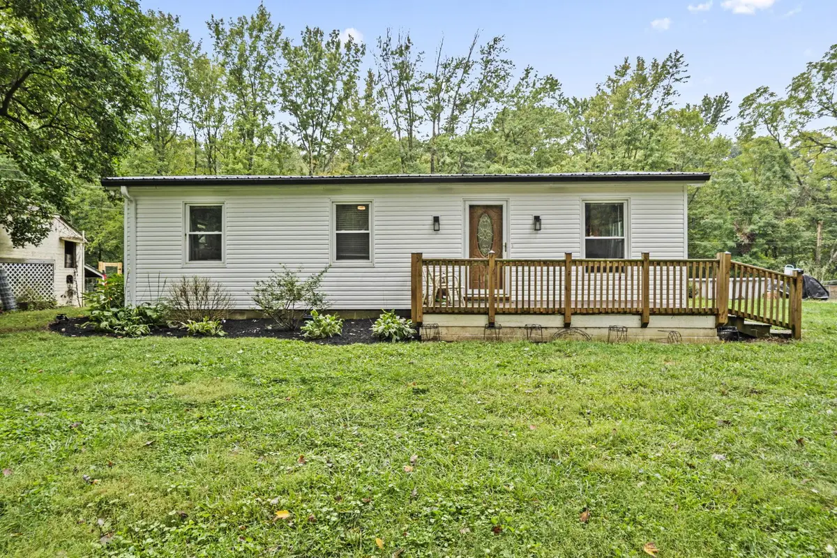 3301 Meister Road Sw, Lancaster, OH 43130 - #1
