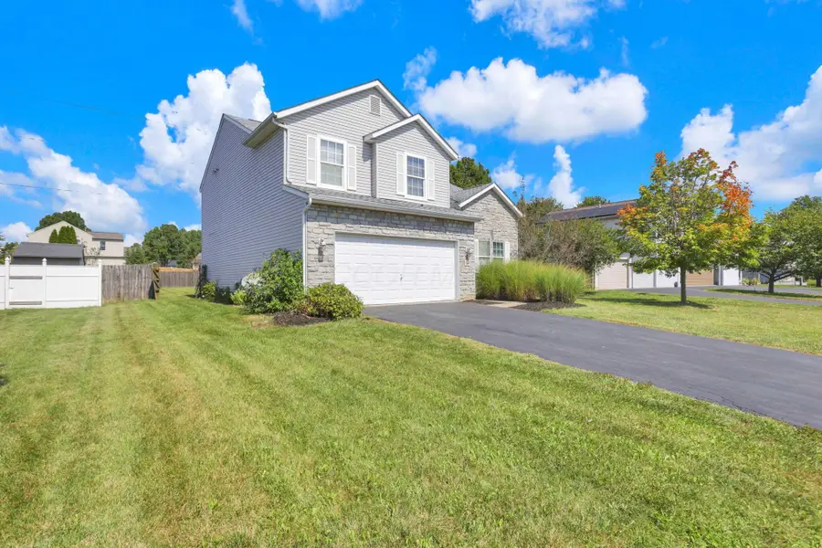 9290 Ruston Lane, Reynoldsburg, OH 43068 - #2