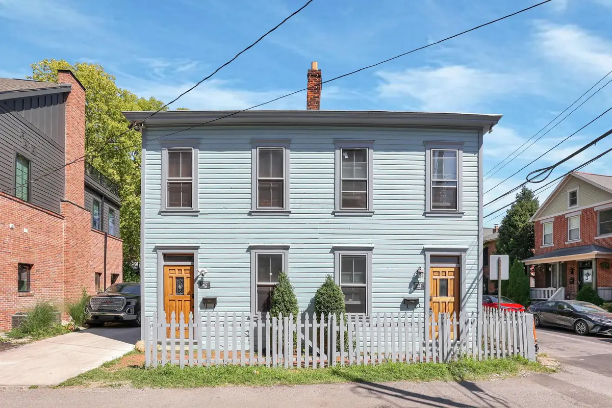 42-44 E Prescott Street, Columbus, OH 43215 - #1