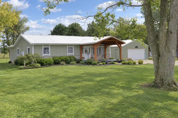 1136 County Road 21, Ashley, OH 43003