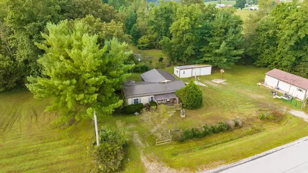 5325 State Rt 669 Ne, Somerset, OH 43783