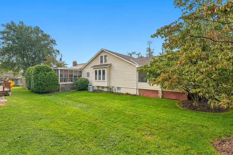 2448 Clarendon Avenue, Zanesville, OH 43701 - #3