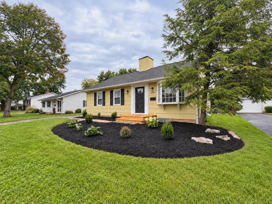 4794 Hillcrest Street N, Hilliard, OH 43026 - #2