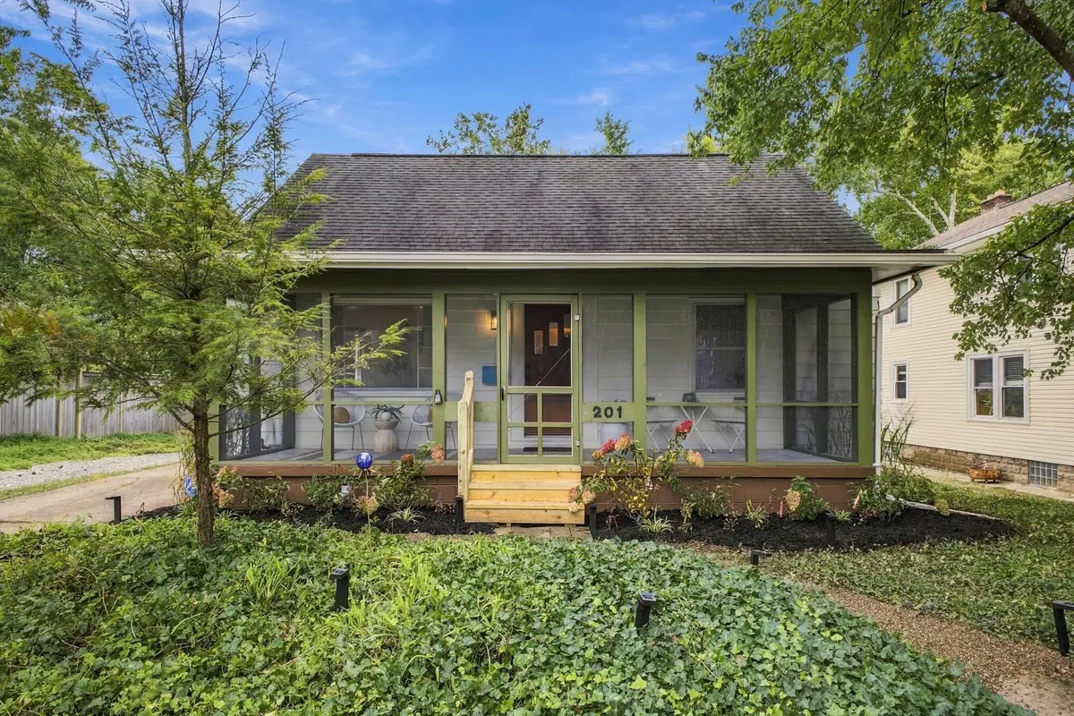 201 E Lakeview Avenue, Columbus, OH 43202 - #1
