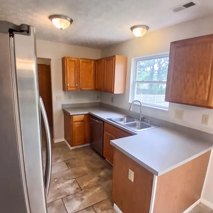 208 Isaac Tharp Street, Pataskala, OH 43062 - #2