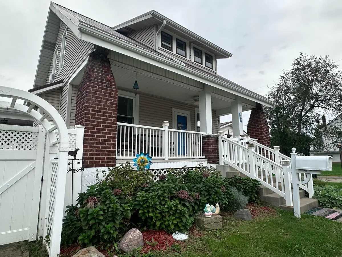 435 S 16th Street, Coshocton, OH 43812 - #1