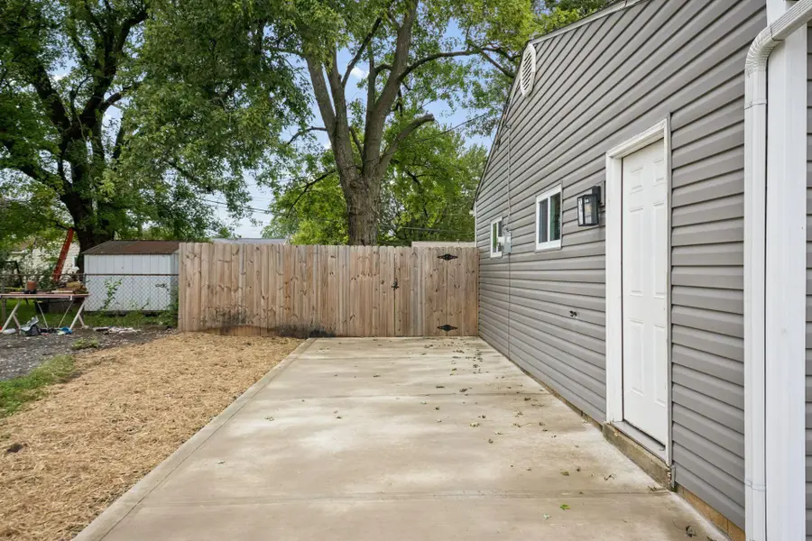 1382 Grovewood Drive, Columbus, OH 43207 - #2