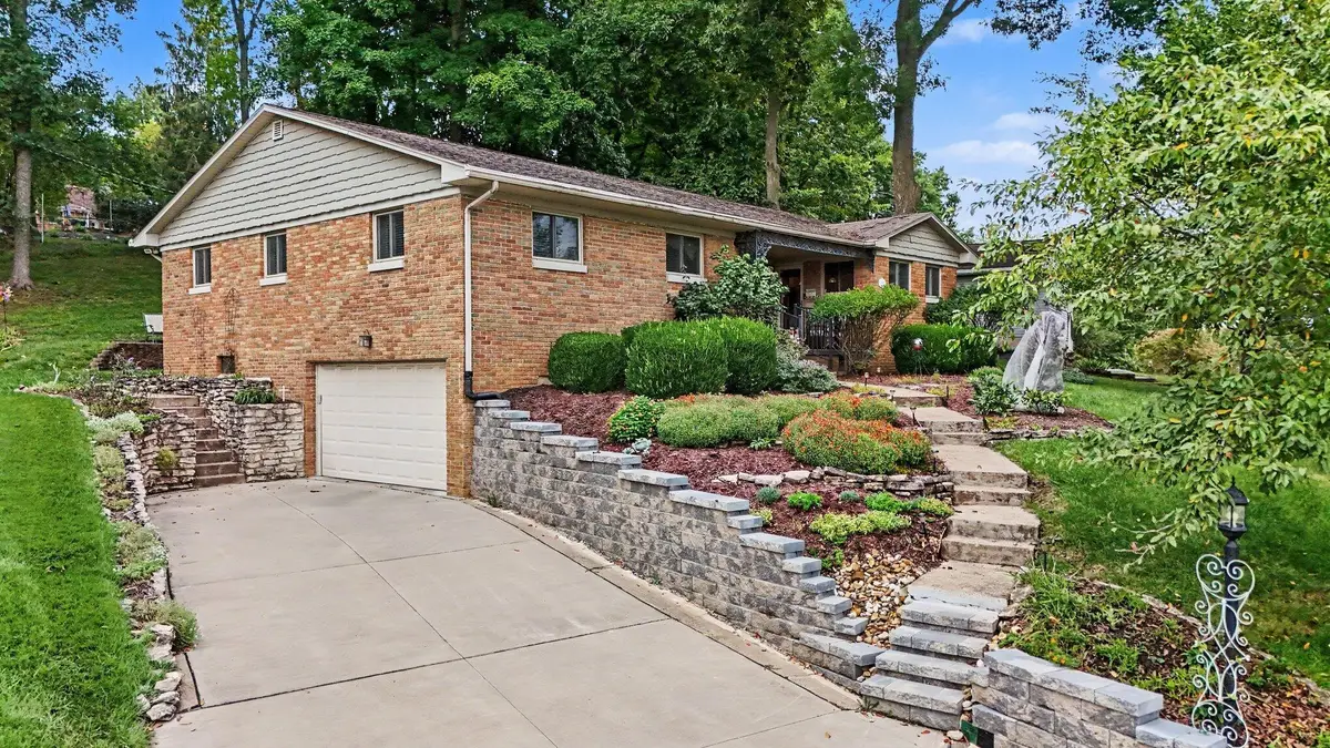 385 Kemper Avenue, Lancaster, OH 43130 - #1