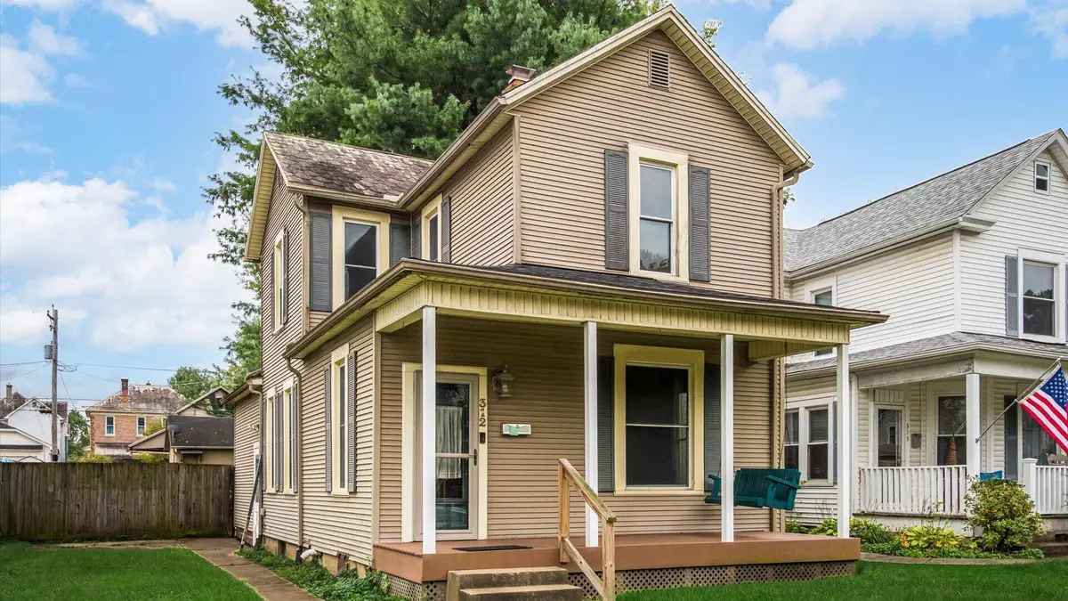 312 E 6th Avenue, Lancaster, OH 43130 - #1