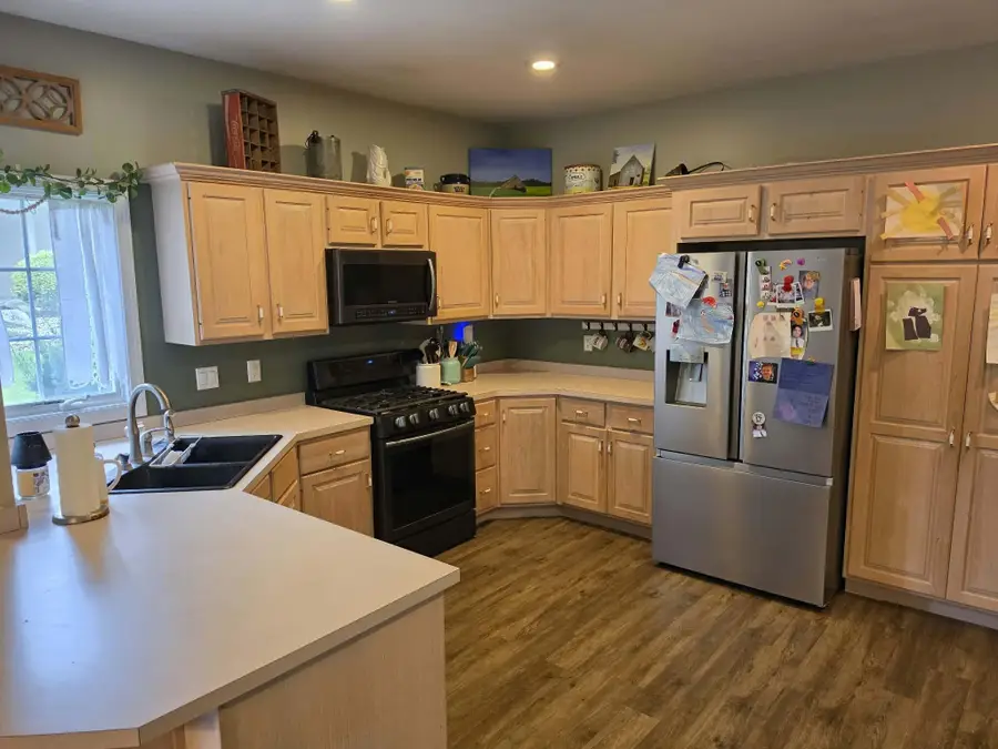 375 Walters Way, Zanesville, OH 43701 - #3