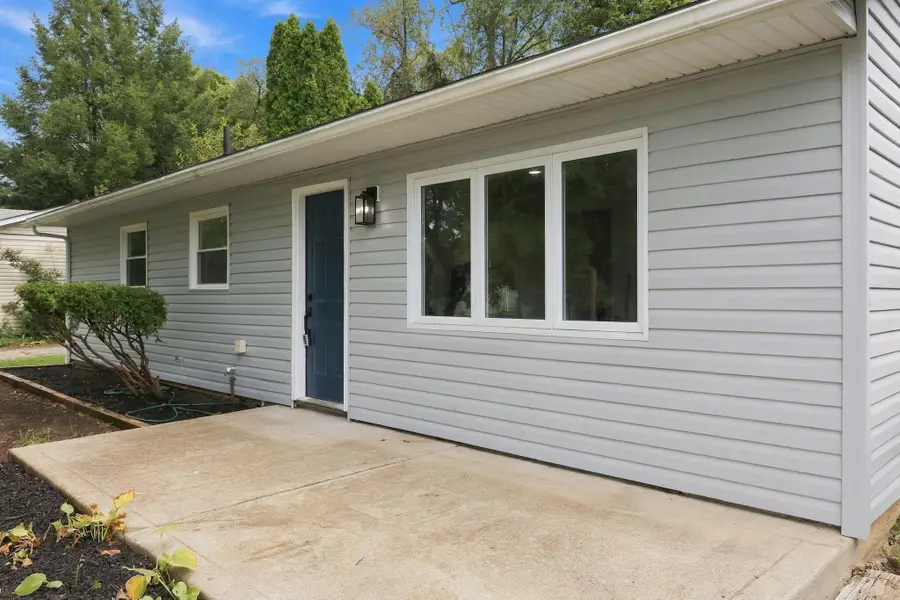 956 Hillridge Road, Reynoldsburg, OH 43068 - #3