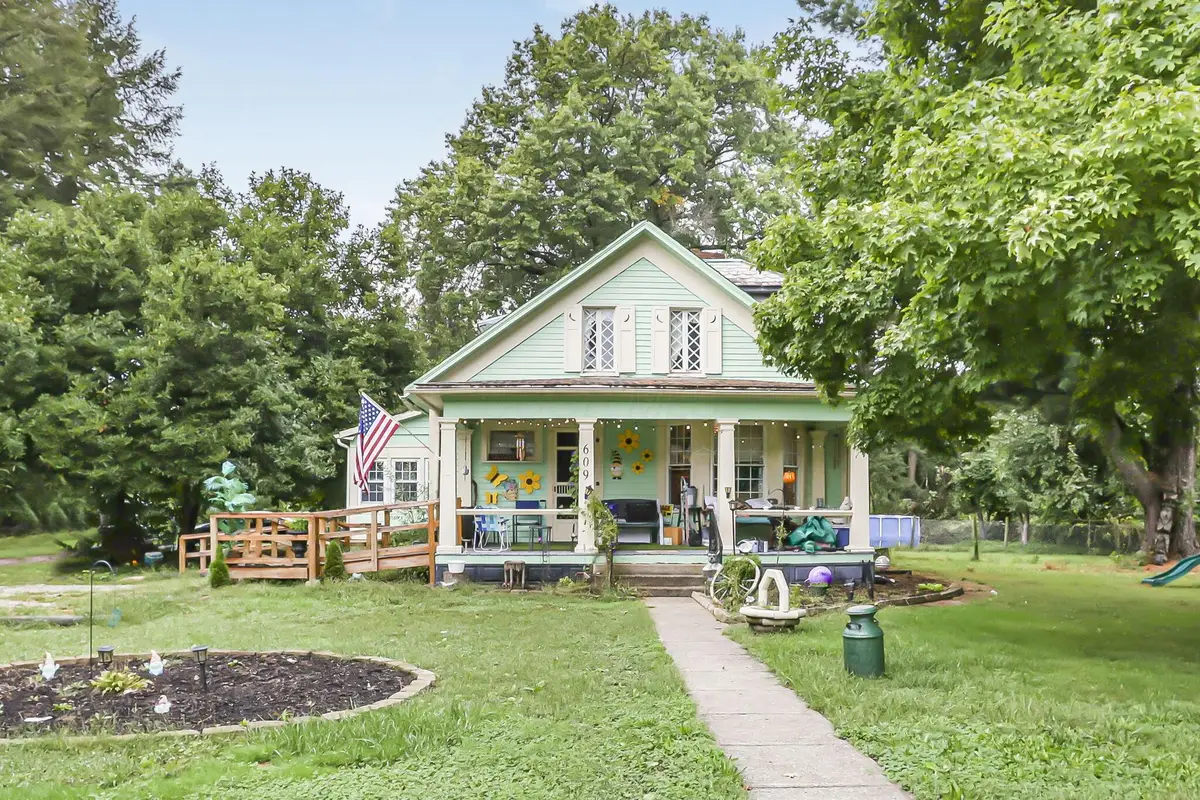 609 Dryden Road, Zanesville, OH 43701 - #1