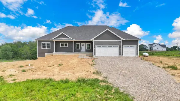 600 Trapp Lane, Hopewell, OH 43746
