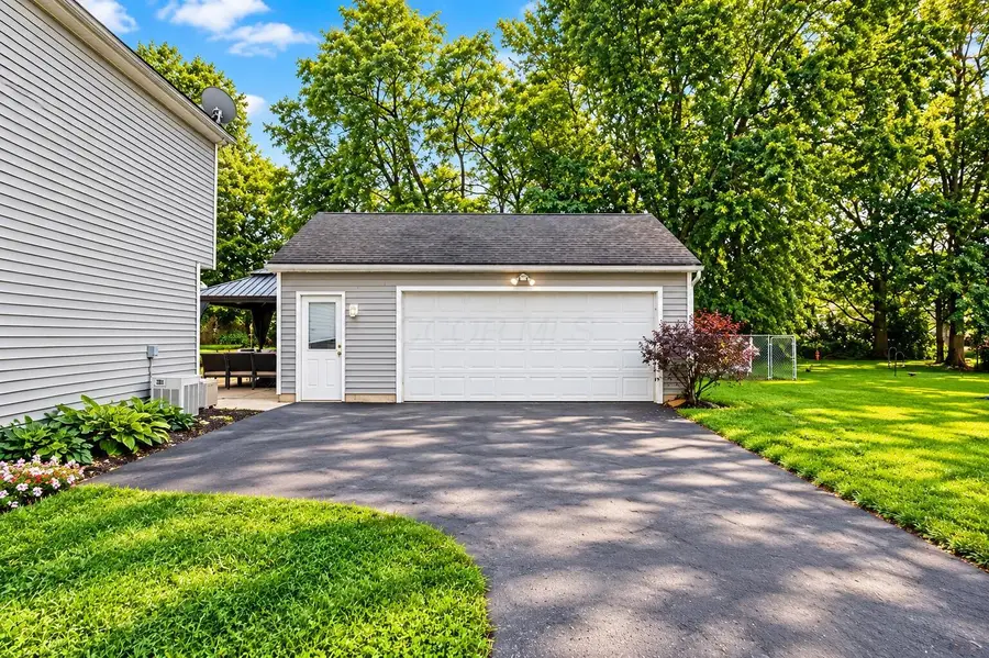 1126 Lake Forest Drive, Hebron, OH 43025 - #2