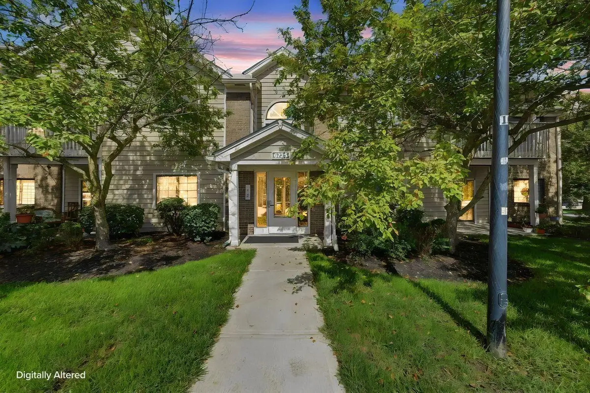 6735 Meadow Creek Drive, Columbus, OH 43235 - #1