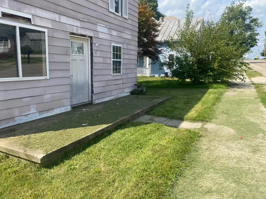 211 N Main Street, Pleasantville, OH 43148 - #3