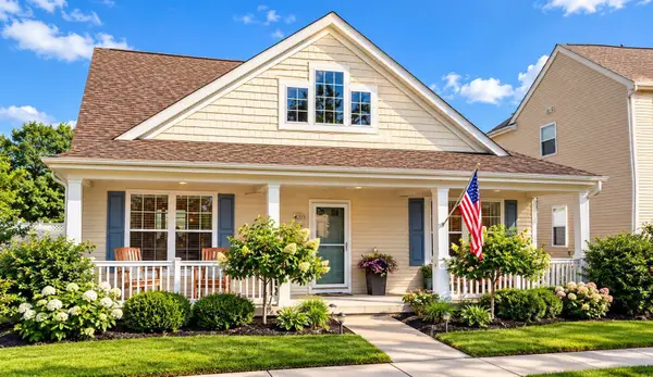 6083 Grand Strand Avenue, Westerville, OH 43081