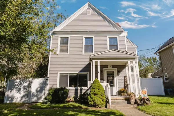 218 Lake Street, Delaware, OH 43015