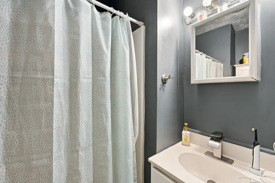 1102 Mt Pleasant Avenue, Columbus, OH 43201 - #2
