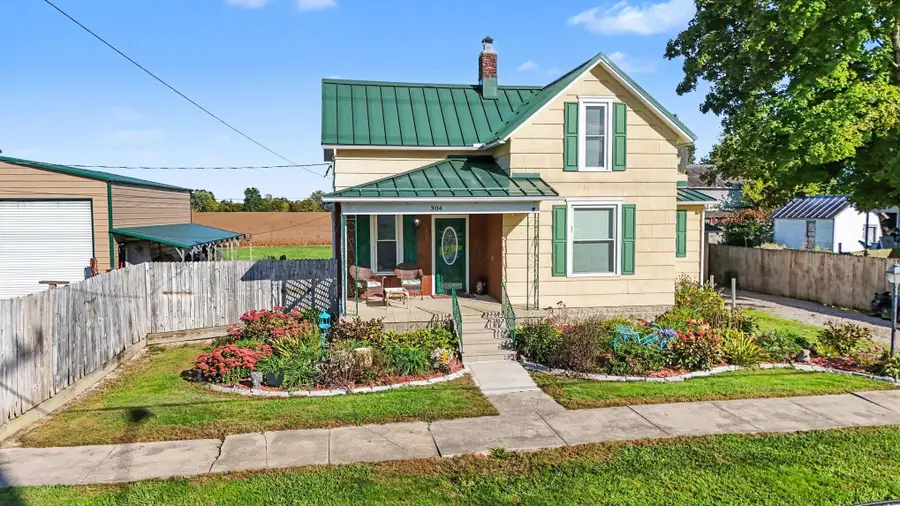 304 Lincoln Avenue, Pleasantville, OH 43148 - #3