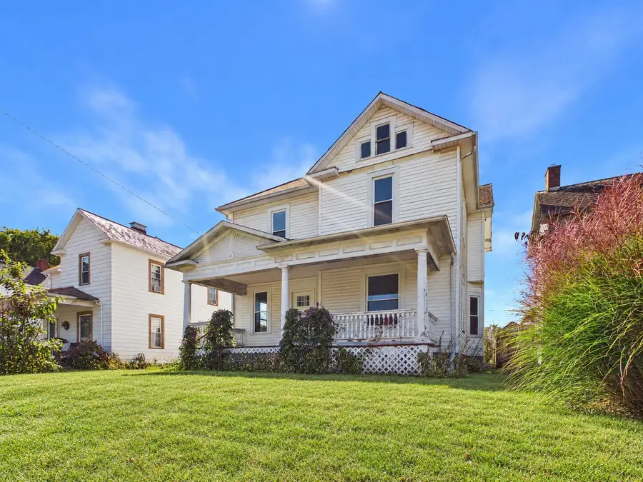 324 E 6th Avenue, Lancaster, OH 43130 - #2