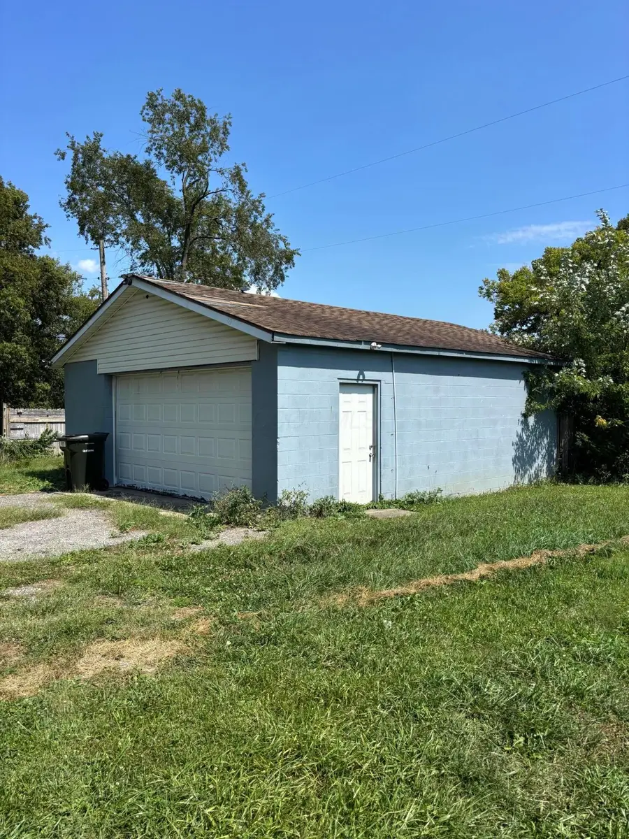 3210 V Avenue, Columbus, OH 43207 - #2