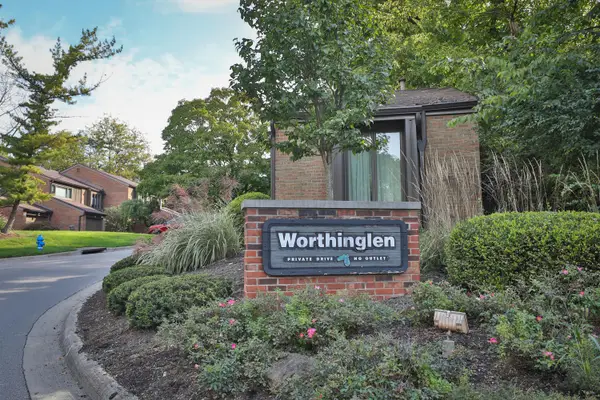 160 Glen Circle, Worthington, OH 43085