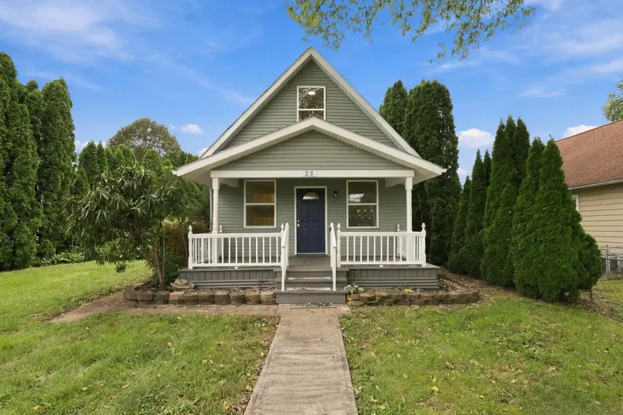 23 E Oak Street, Canal Winchester, OH 43110 - #2