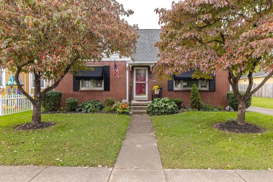 623 E 5th Avenue, Lancaster, OH 43130 - #3