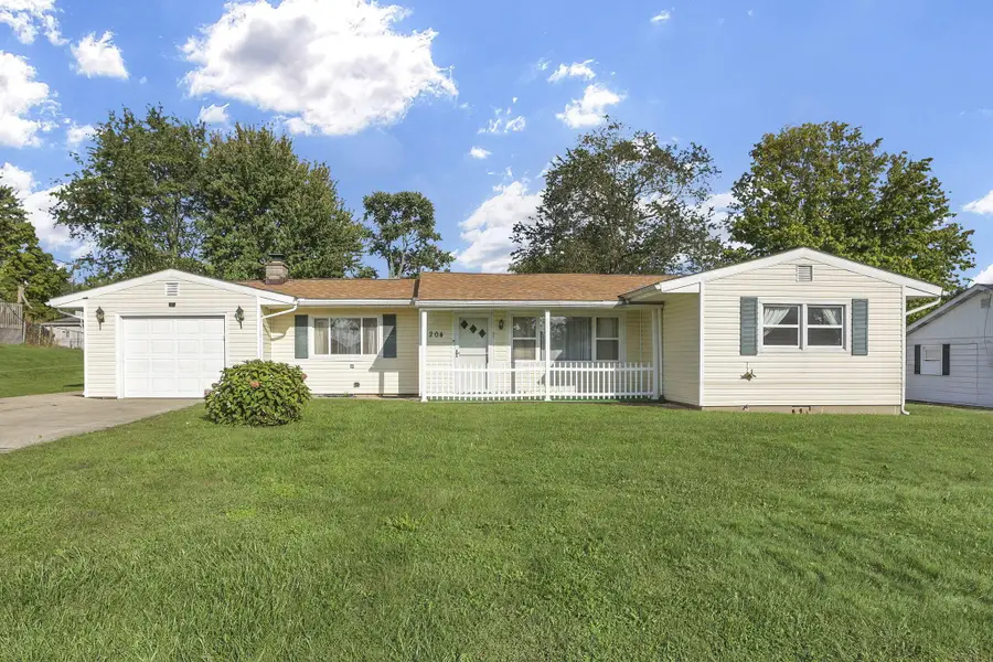 204 2nd Street, Pleasantville, OH 43148 - #2
