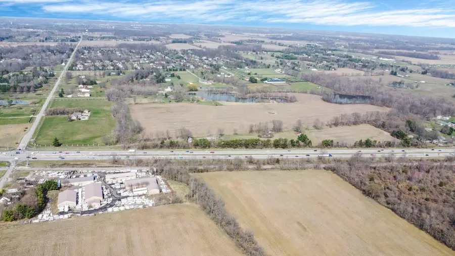 7010 Pickerington Road Nw, Canal Winchester, OH 43110 - #3