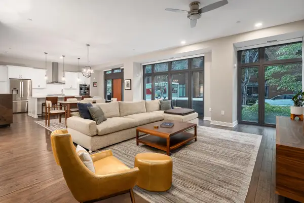 250 W Spring Street, Columbus, OH 43215