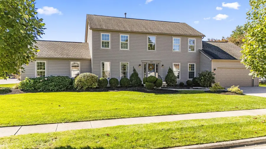 6137 Holywell Drive, Dublin, OH 43017 - #3