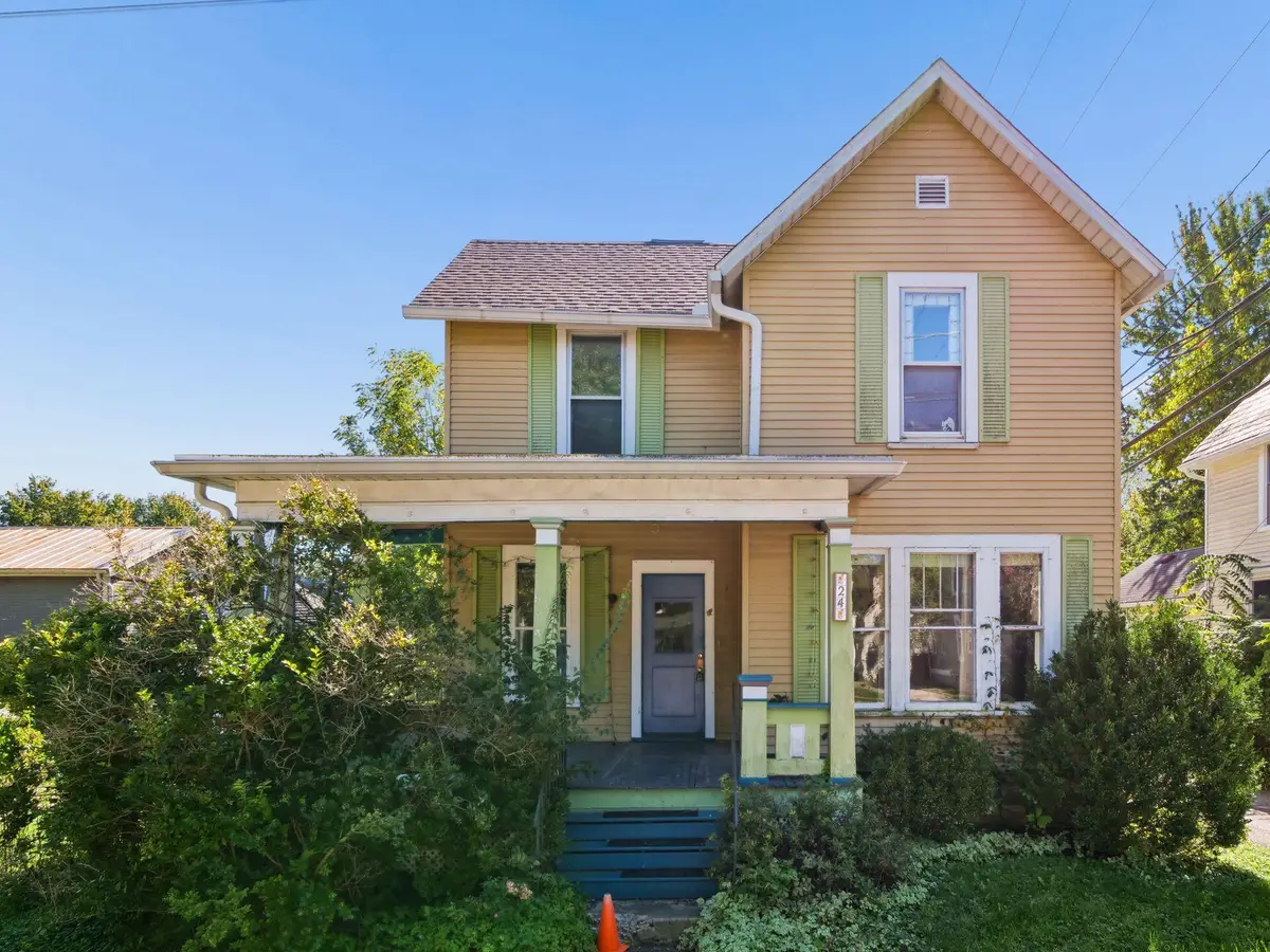 24 E Lincoln Avenue, Delaware, OH 43015 - #1