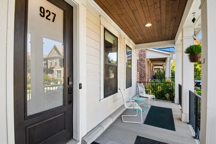 927 Pullman Place, Grandview Heights, OH 43212 - #3