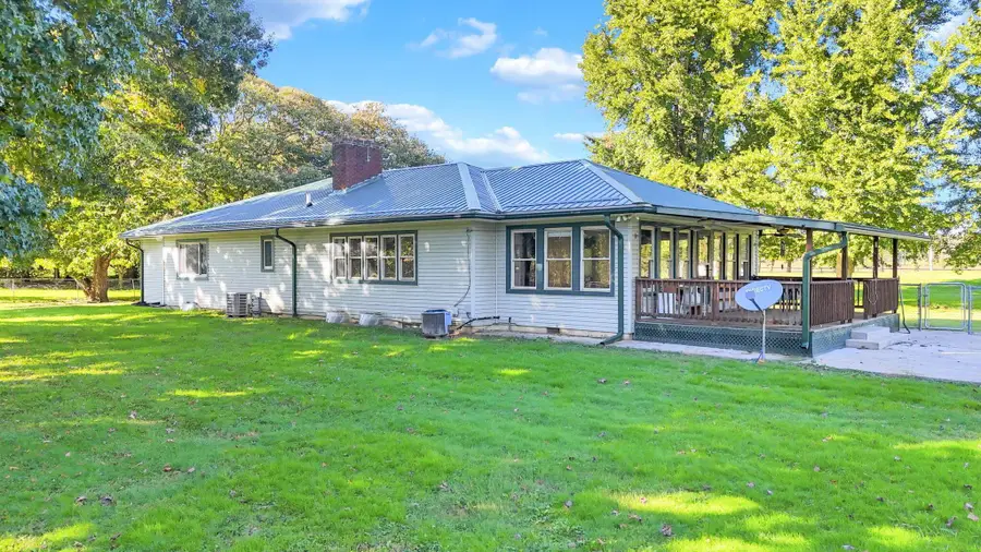 35251 Smith Chapel Road, Logan, OH 43138 - #2