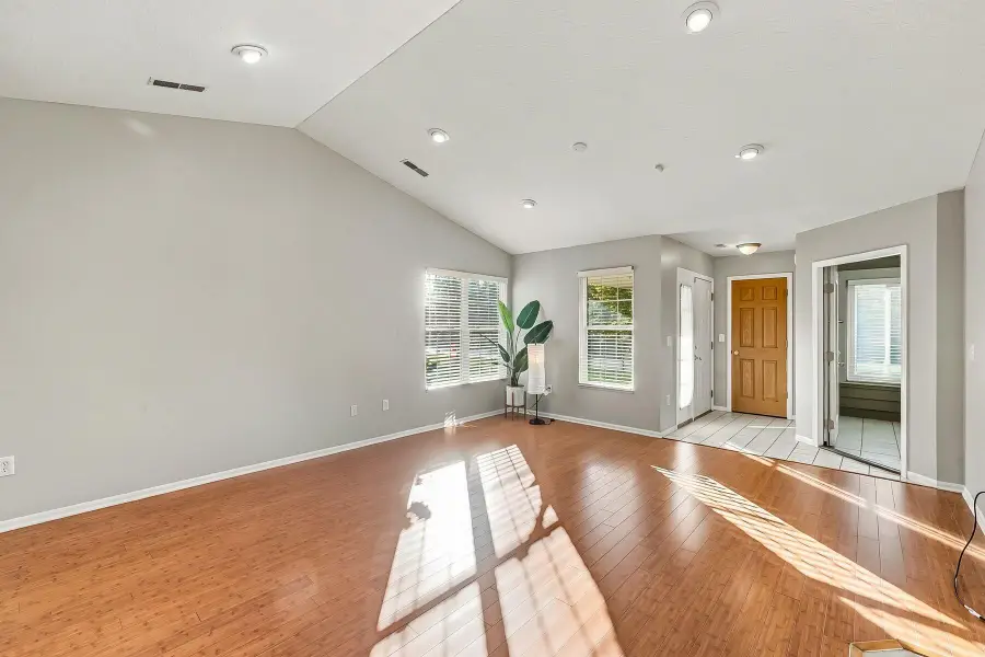 2045 Dry Creek Place, Grove City, OH 43123 - #3