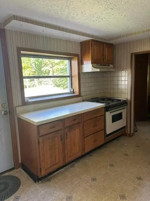 140 W Jersey Street, Johnstown, OH 43031 - #3