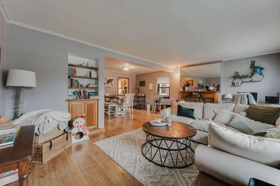 1572 Grandview Avenue, Columbus, OH 43212 - #3