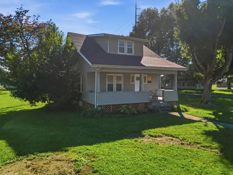 1103 W State Street, Newcomerstown, OH 43832 - #2