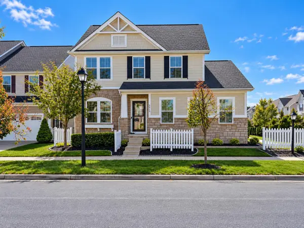 7915 Avaleen Circle N, Dublin, OH 43016