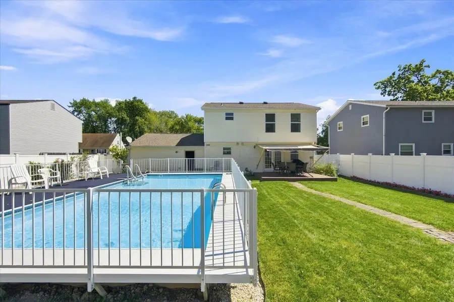 1447 Sunflower Drive, Columbus, OH 43204 - #3