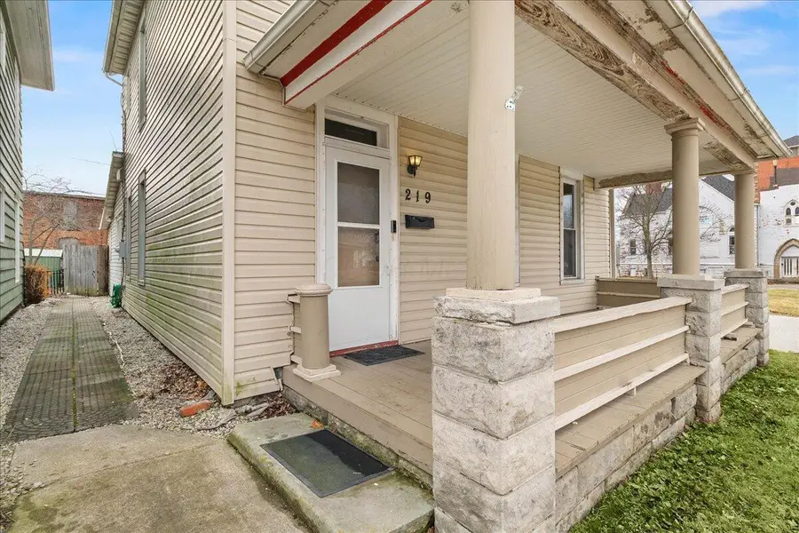 219 W Carrol Street, Kenton, OH 43326 - #3