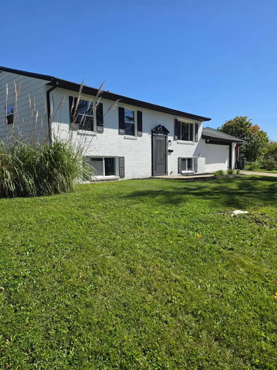 2870 Chesfield Drive, Columbus, OH 43204 - #2