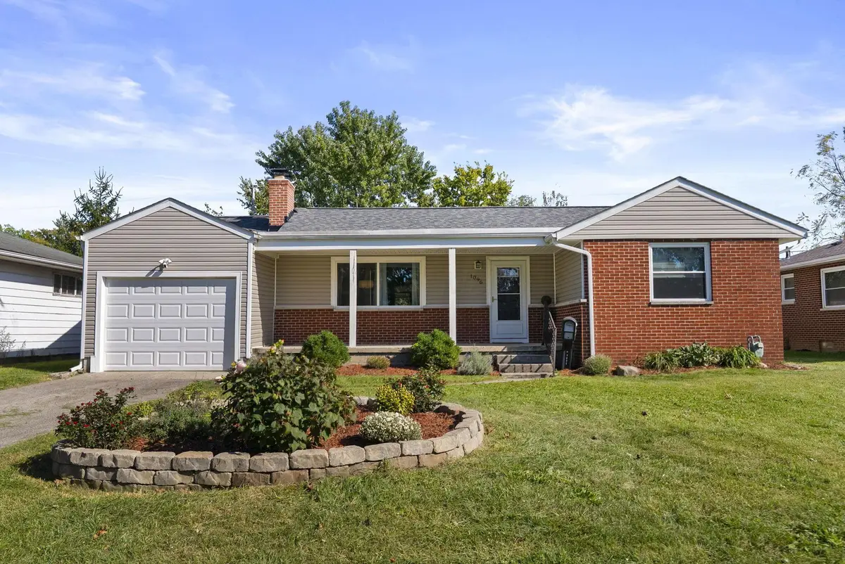 1096 S Harris Avenue, Columbus, OH 43204 - #1