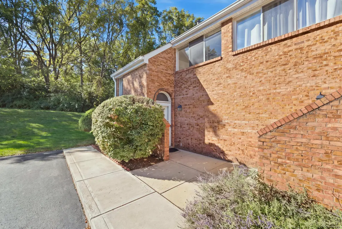 107 W Ticonderoga Drive, Westerville, OH 43081 - #1