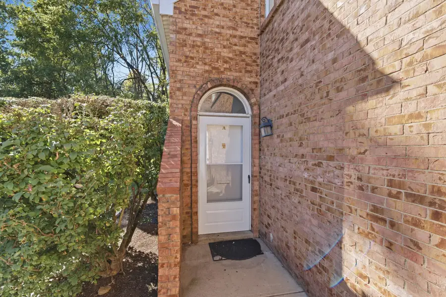 107 W Ticonderoga Drive, Westerville, OH 43081 - #3