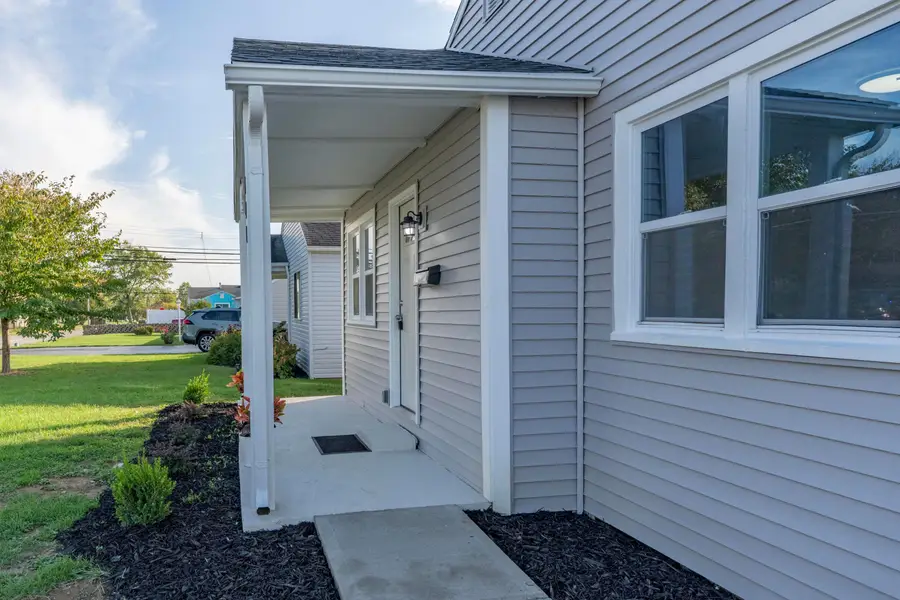121 Laurel Road, Washington Court House, OH 43160 - #3
