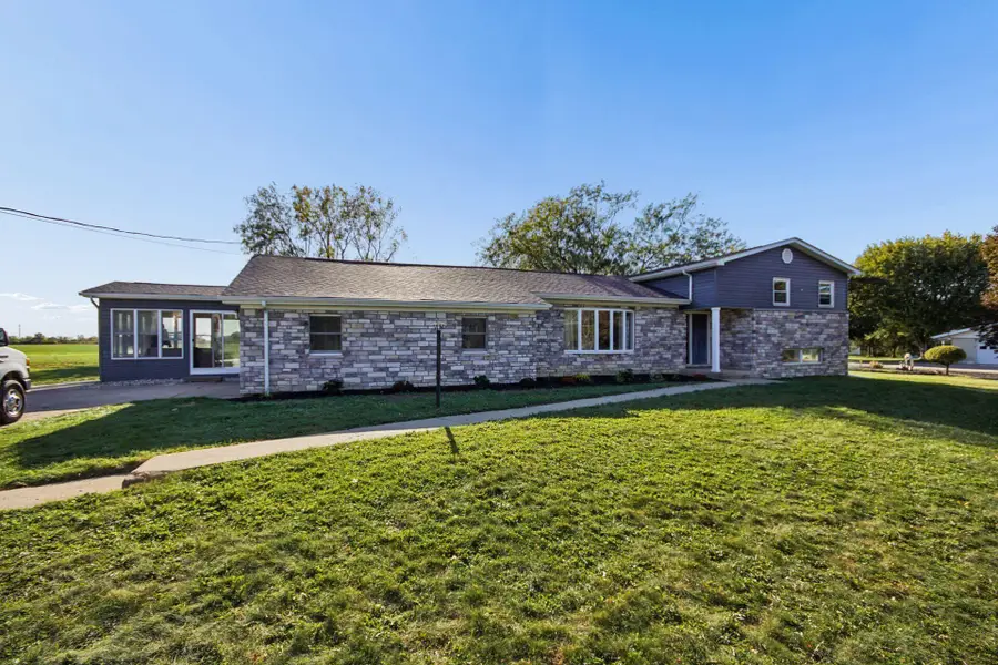 1144 Spring Valley Road, London, OH 43140 - #2